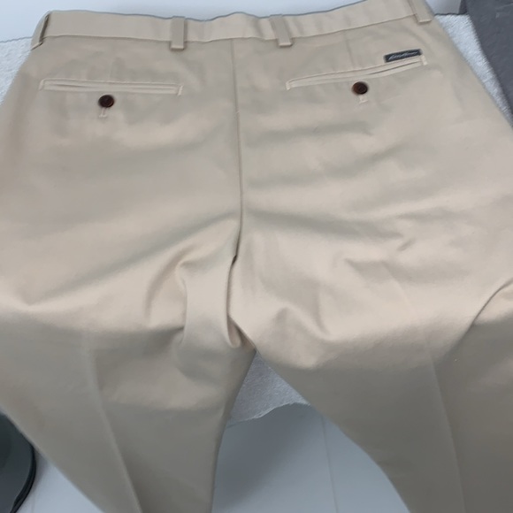 Eddie Bauer Mens Khaki Pants 34”W and 33” Inseam. Like new condition. 9.5/10 - Picture 12 of 12